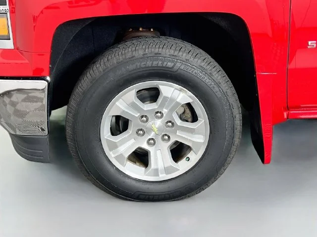 Used 2014 Red Chevrolet LT2 image 11
