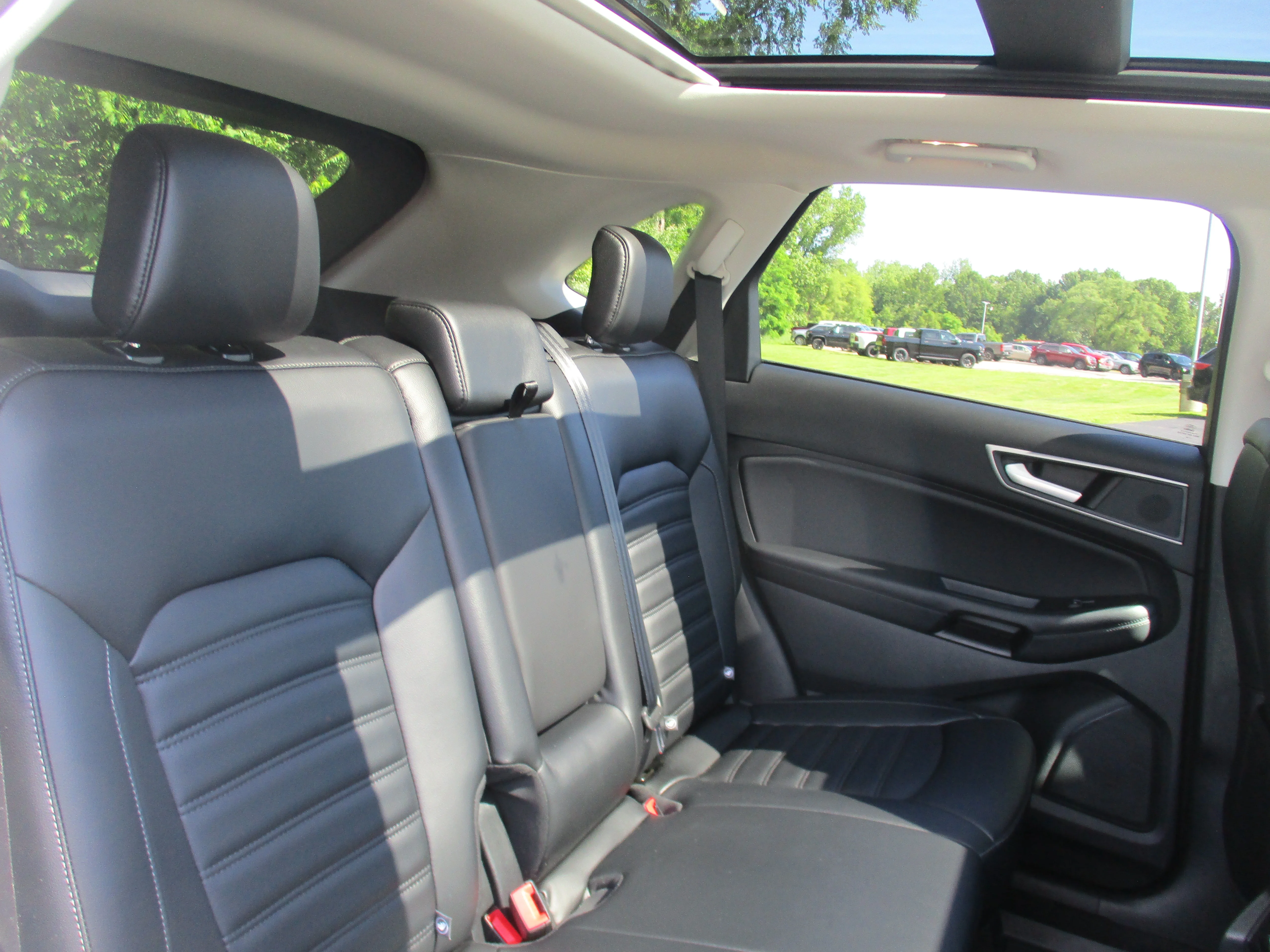 Used 2023 Star White Metallic Tri-Coat Ford SEL image 46