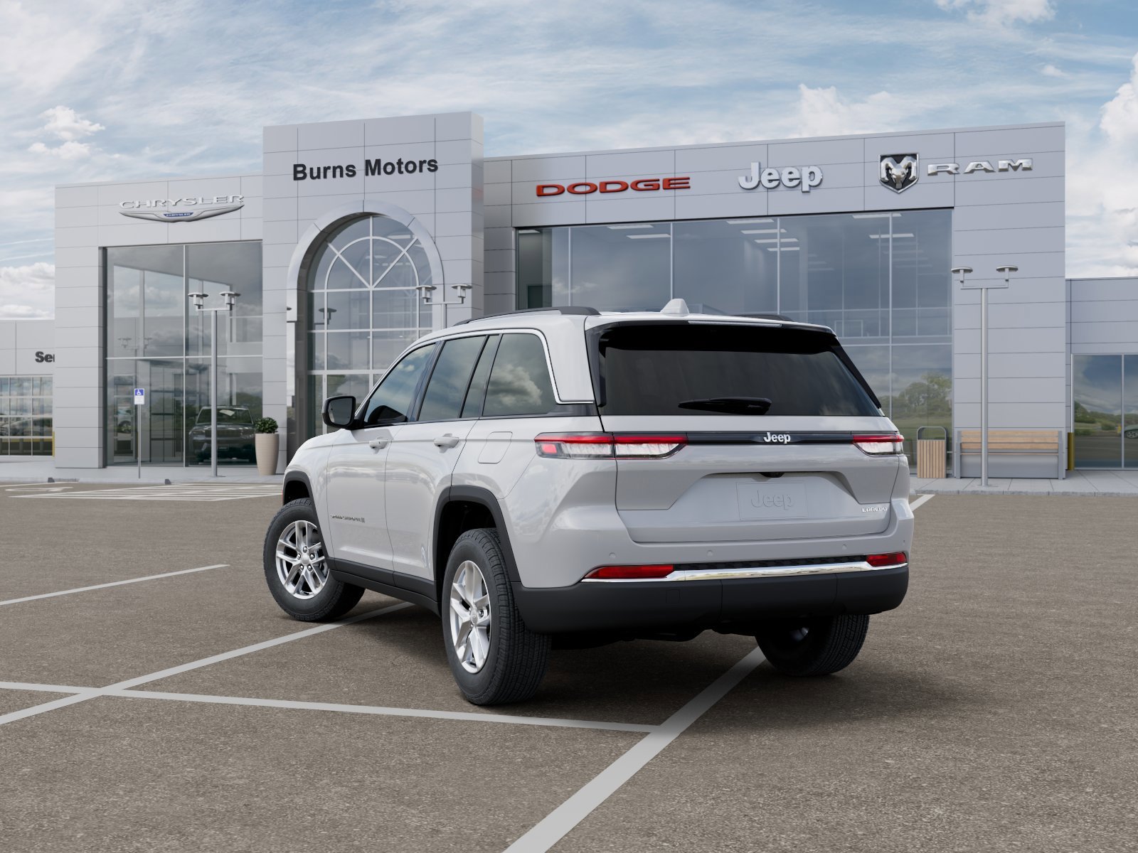 New 2026 Bright White Clear-Coat Exterior Paint Jeep Laredo X image 3