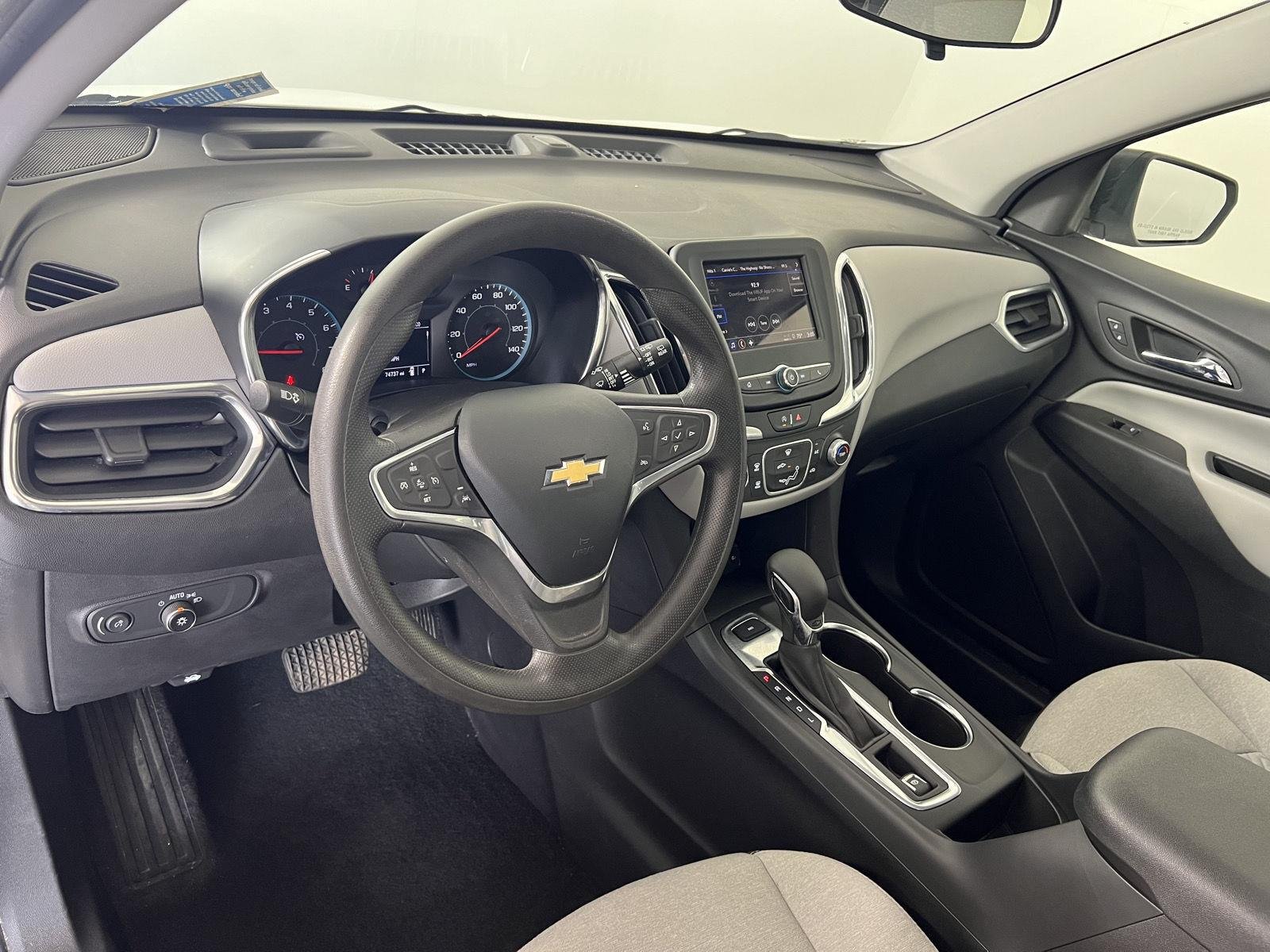 Used 2022 Summit White Chevrolet LS image 4