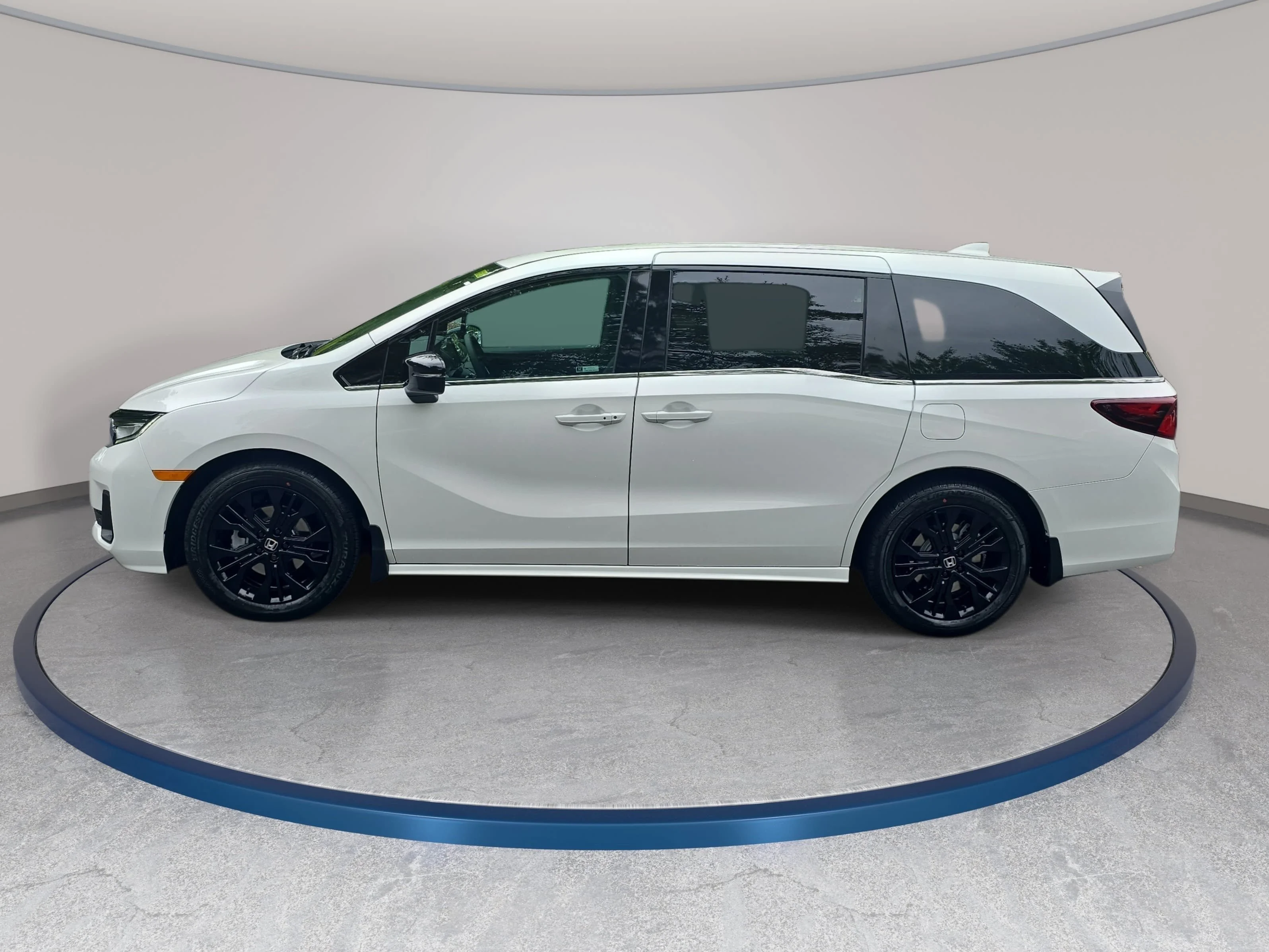 New 2026 Platinum White Pearl Honda Sport-L image 8