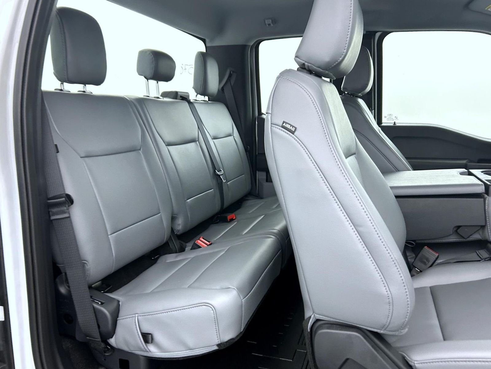 New 2026 Oxford White Ford XL image 18