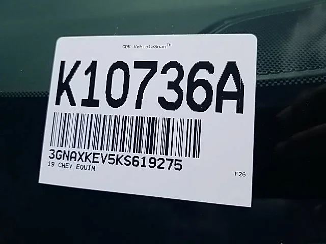 Used 2019 SUMMIT WHITE Chevrolet LT image 26
