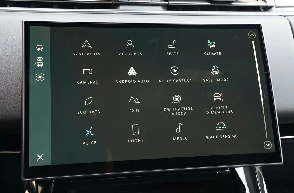 New 2026 Carpathian Grey Land Rover SE image 19