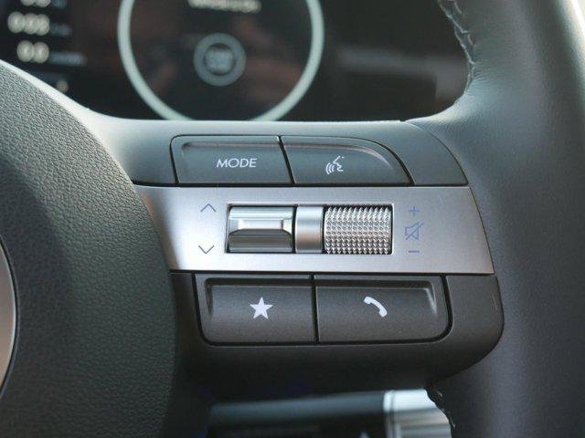 2025 Hyundai Kona EV SEL - Photo 11