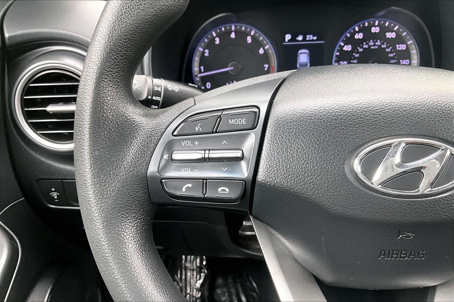 Used 2018 Thunder Gray Hyundai SE image 24