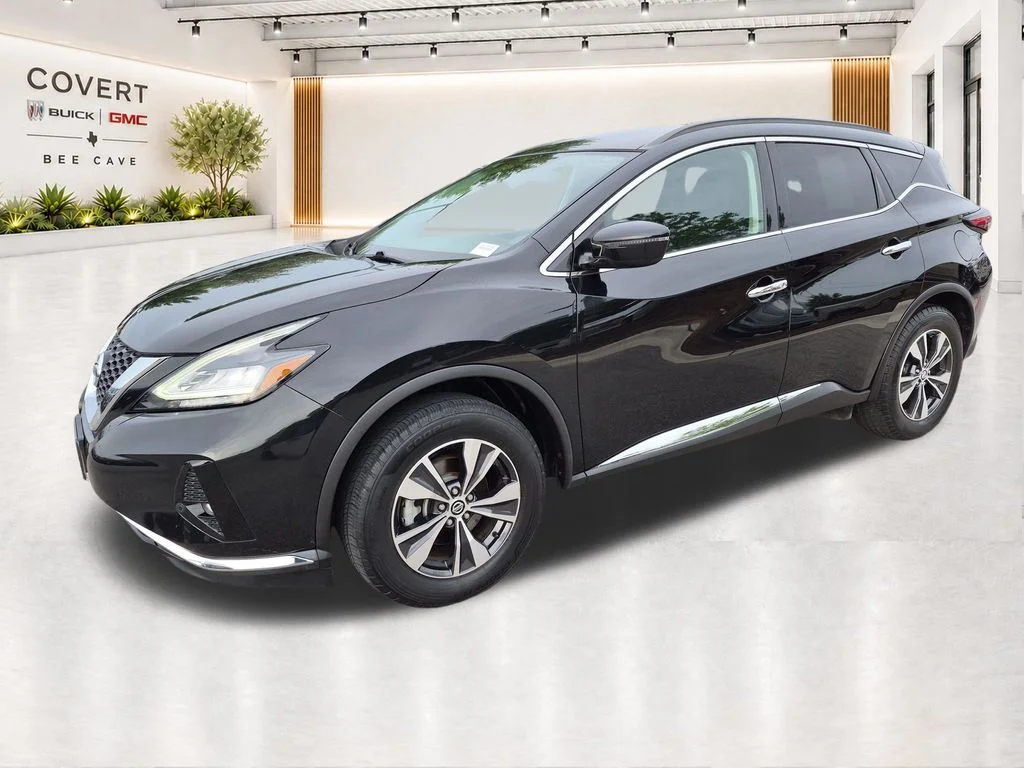 Used 2021 Black Nissan SV image 4