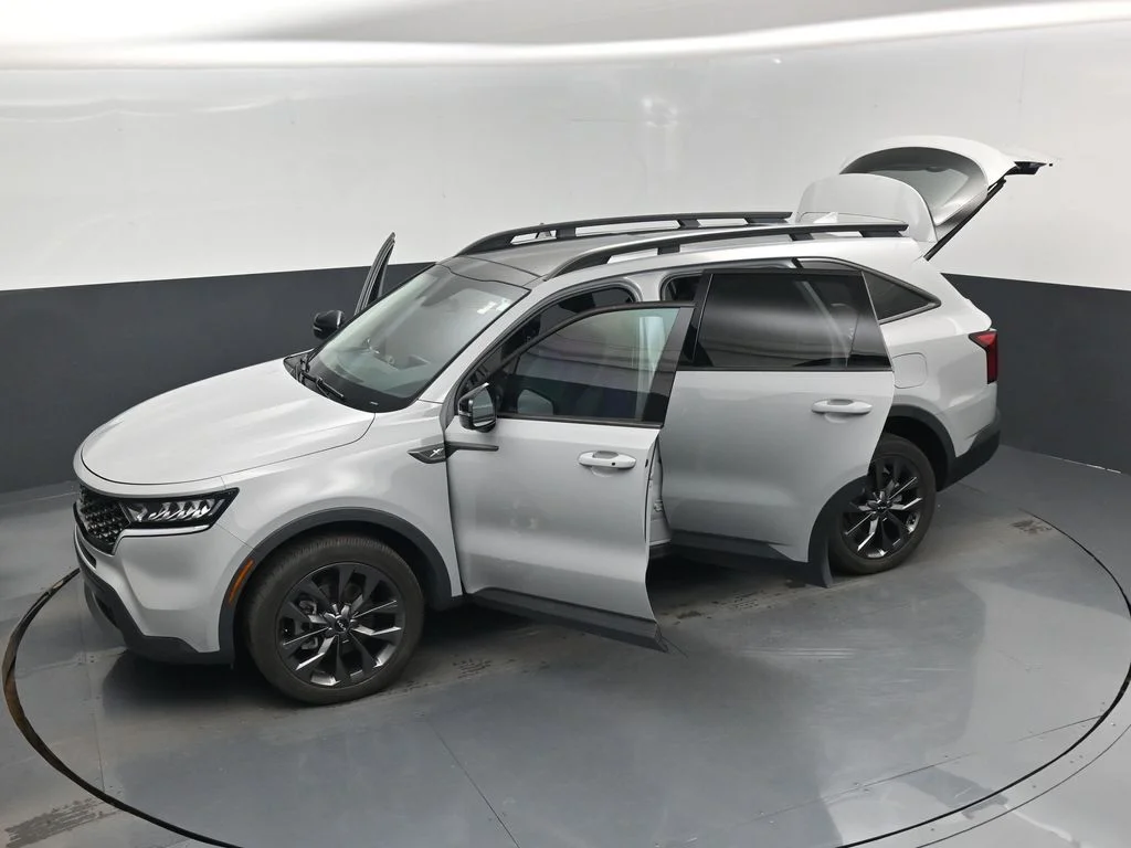 Certified Used 2022 Gray Kia X-Line EX image 20
