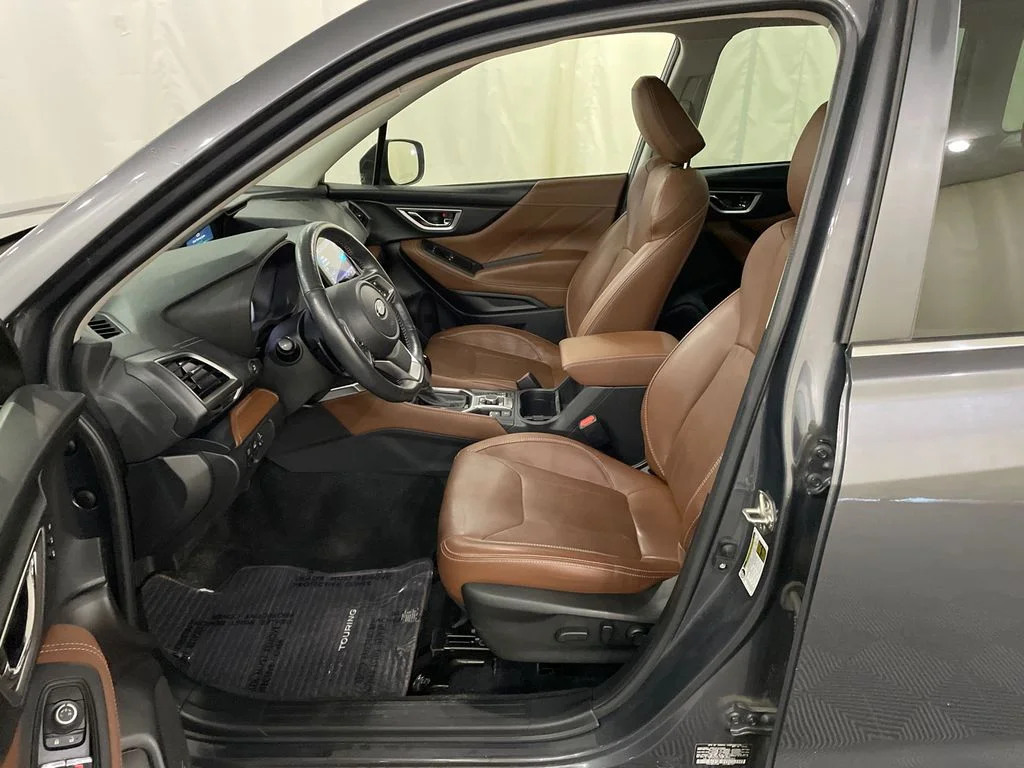 Used 2020 Magnetite Gray Metallic Subaru Touring image 12