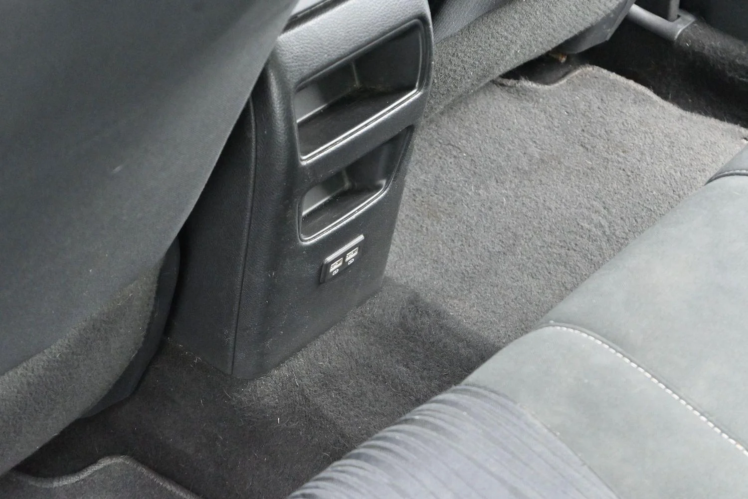 Used 2017 Super Black Nissan SV image 25