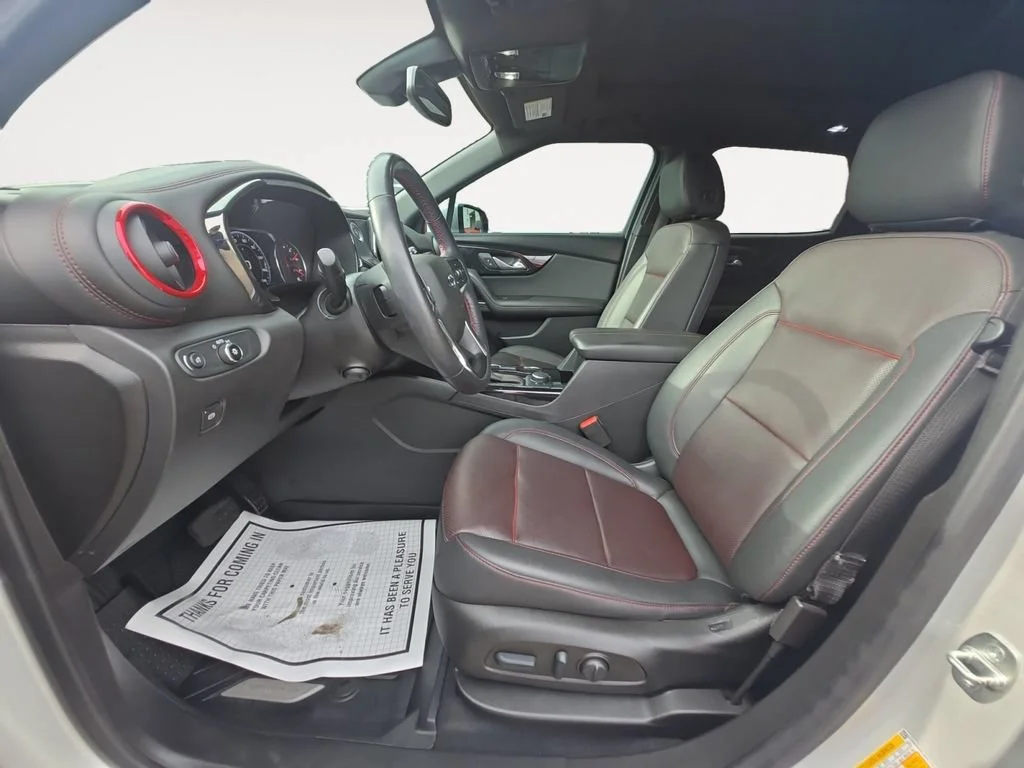 Used 2022 Silver Ice Metallic Chevrolet RS image 10