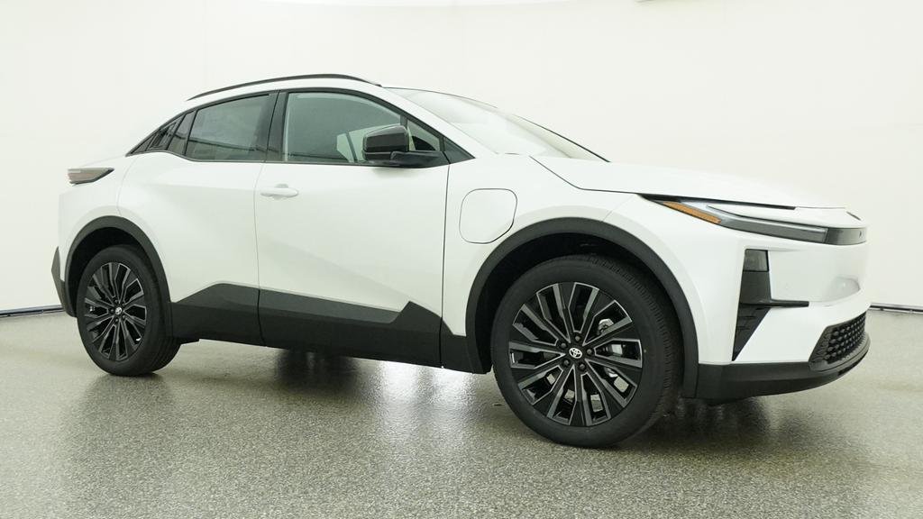 New 2026 Wind Chill Pearl Toyota XSE image 11