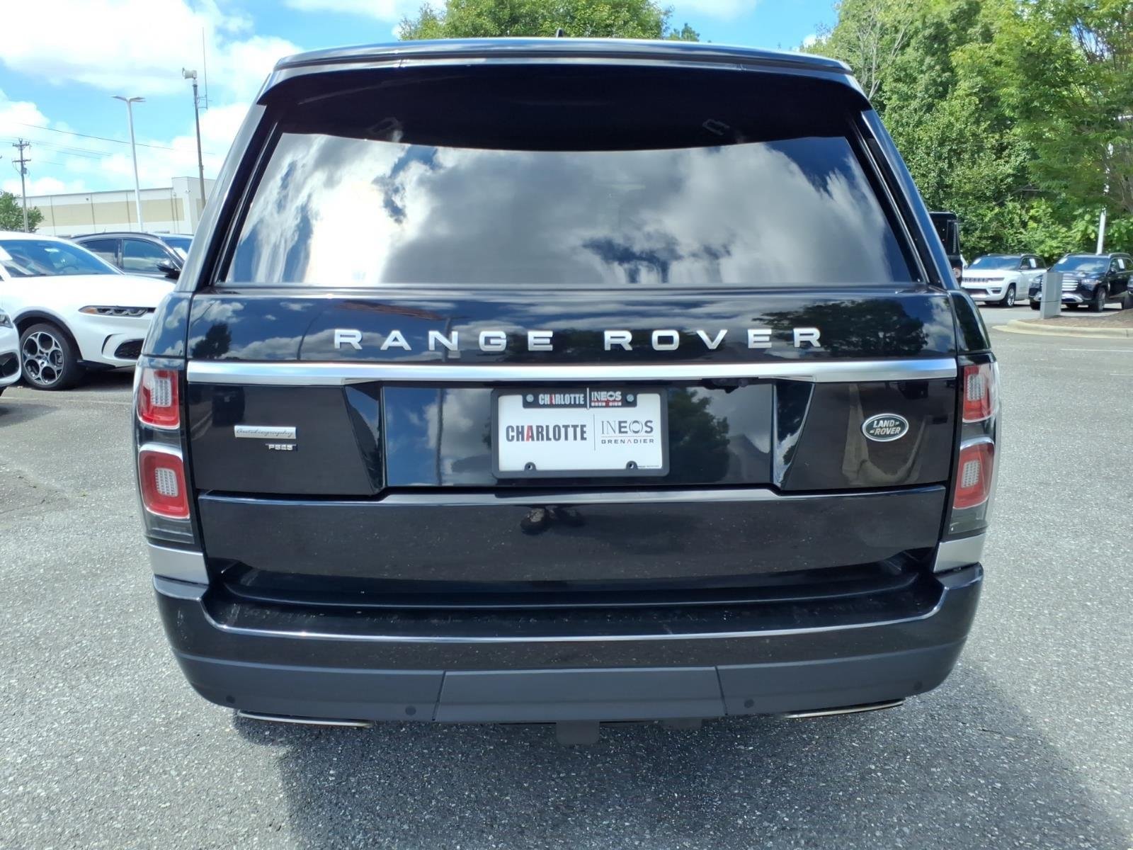 Used 2020 Santorini Black Metallic Land Rover Autobiography image 17