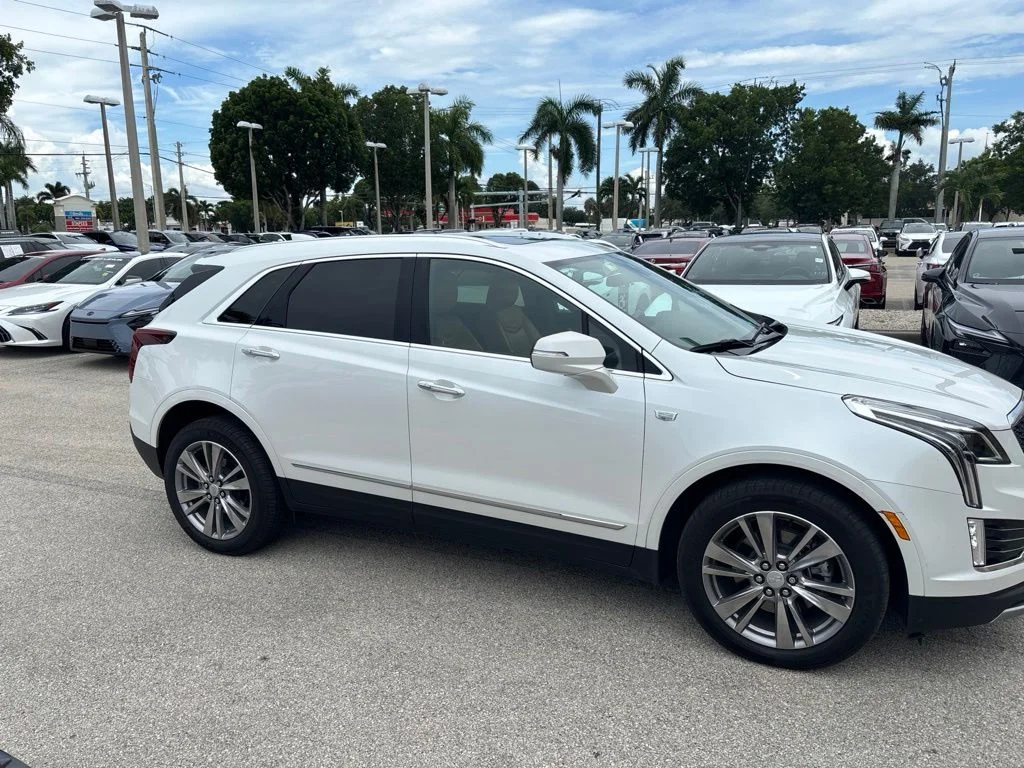 Used 2024 White Cadillac Premium Luxury image 3