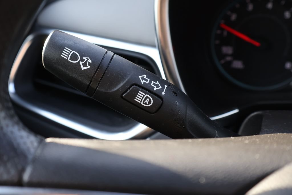 Used 2024 White Chevrolet LS image 21