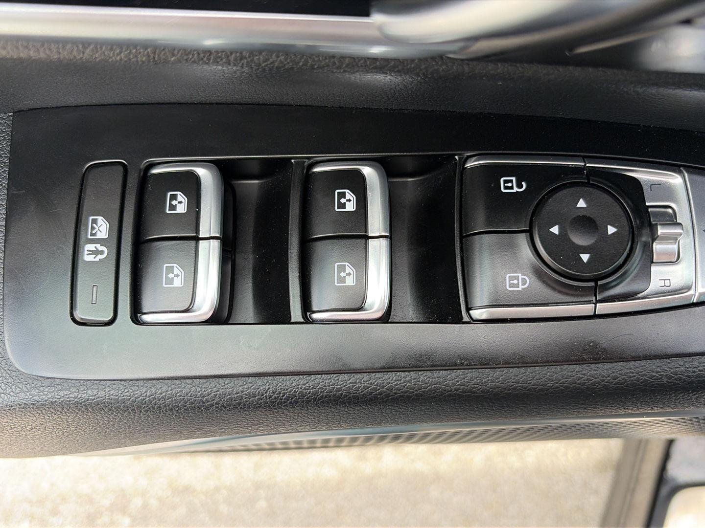 Used 2023 Black Kia SX X-Line image 13