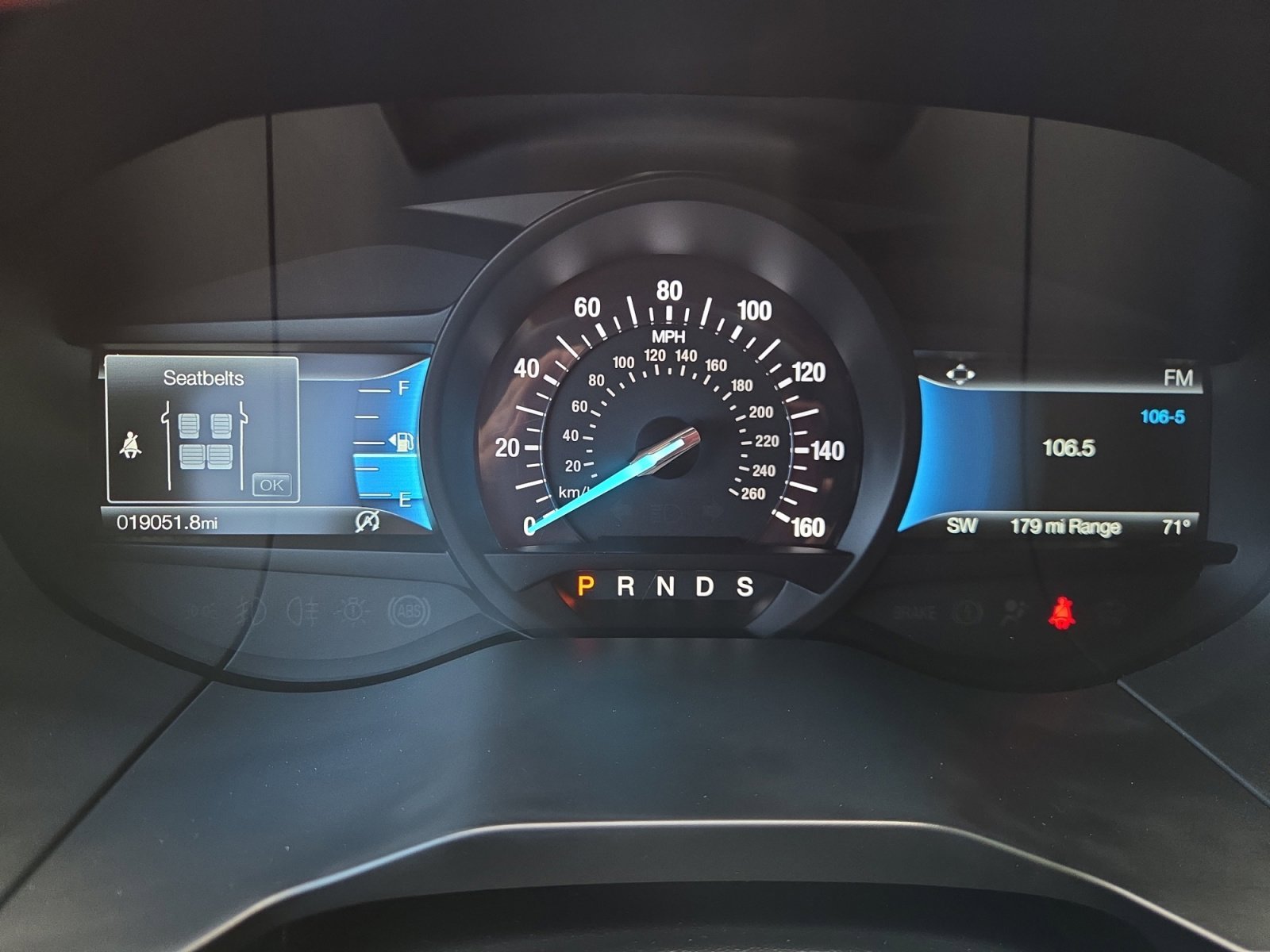 Used 2022 Oxford White Ford SE image 19