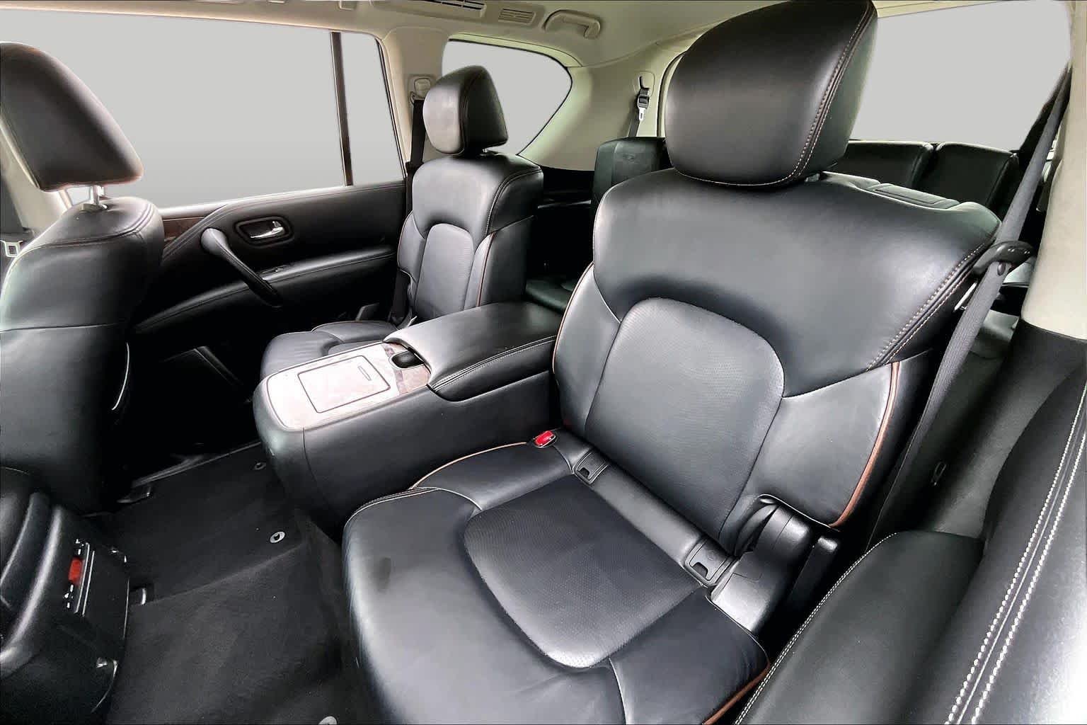 Used 2020 Super Black Nissan SL image 19