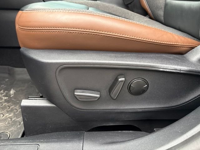 Used 2023 Black Ford Outer Banks image 9