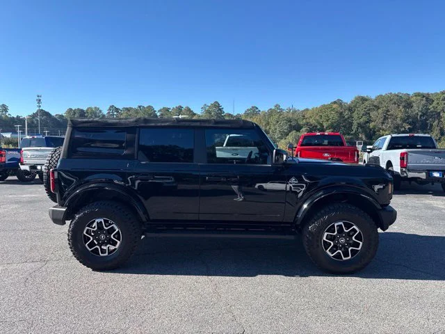 Used 2022 Shadow Black Ford Outer Banks image 2