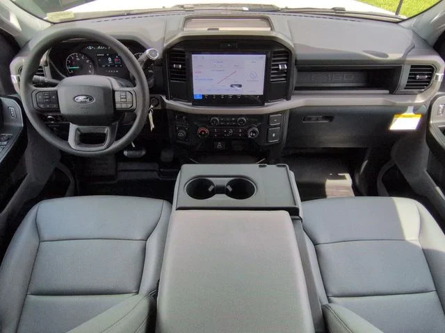 New 2026 White Ford 4X4 CREW CAB XL image 15