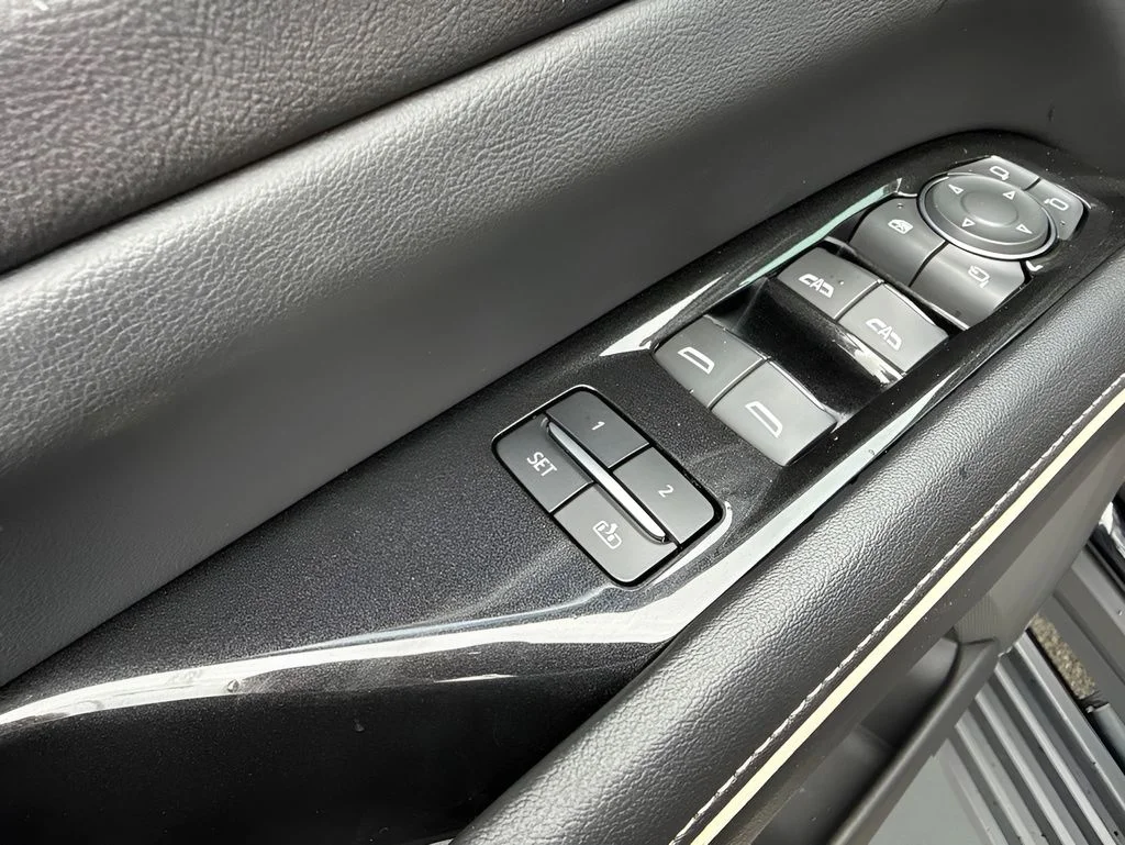 Used 2023 Black Cadillac Sport image 11