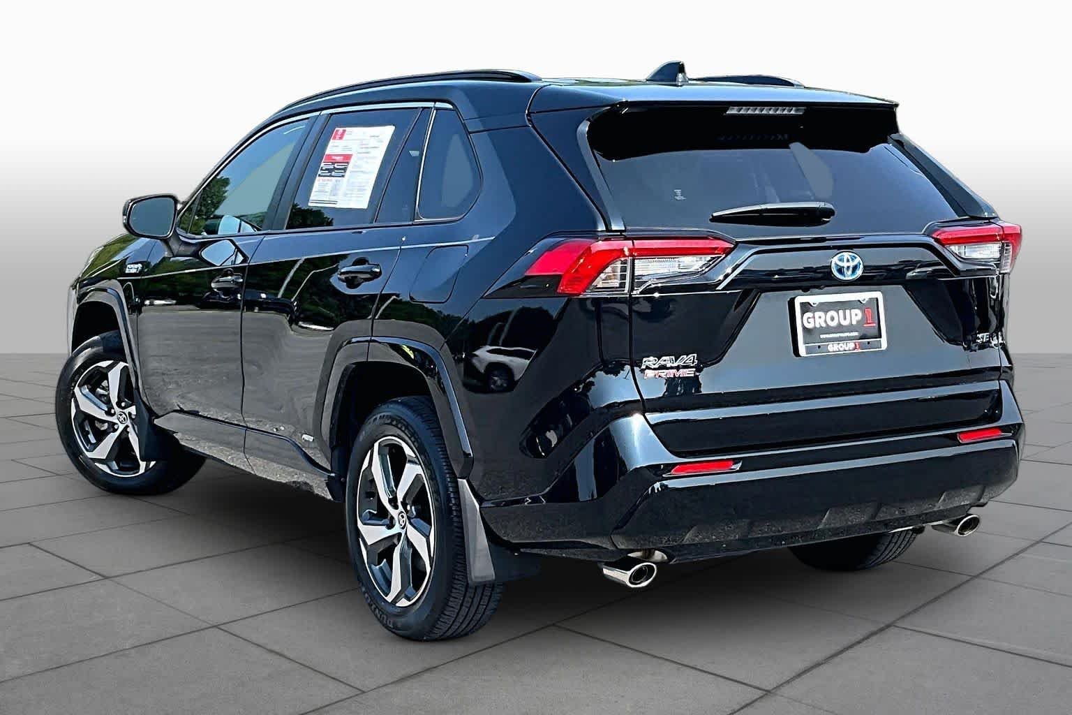 Used 2023 Midnight Black Metallic Toyota SE image 12