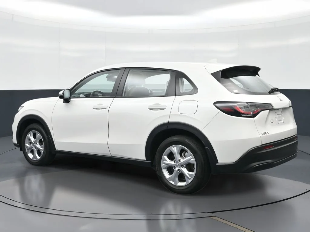 Used 2025 White Honda LX image 3