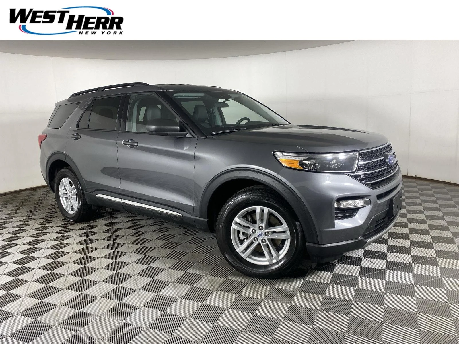 Used 2023 Carbonized Gray Ford XLT image 1