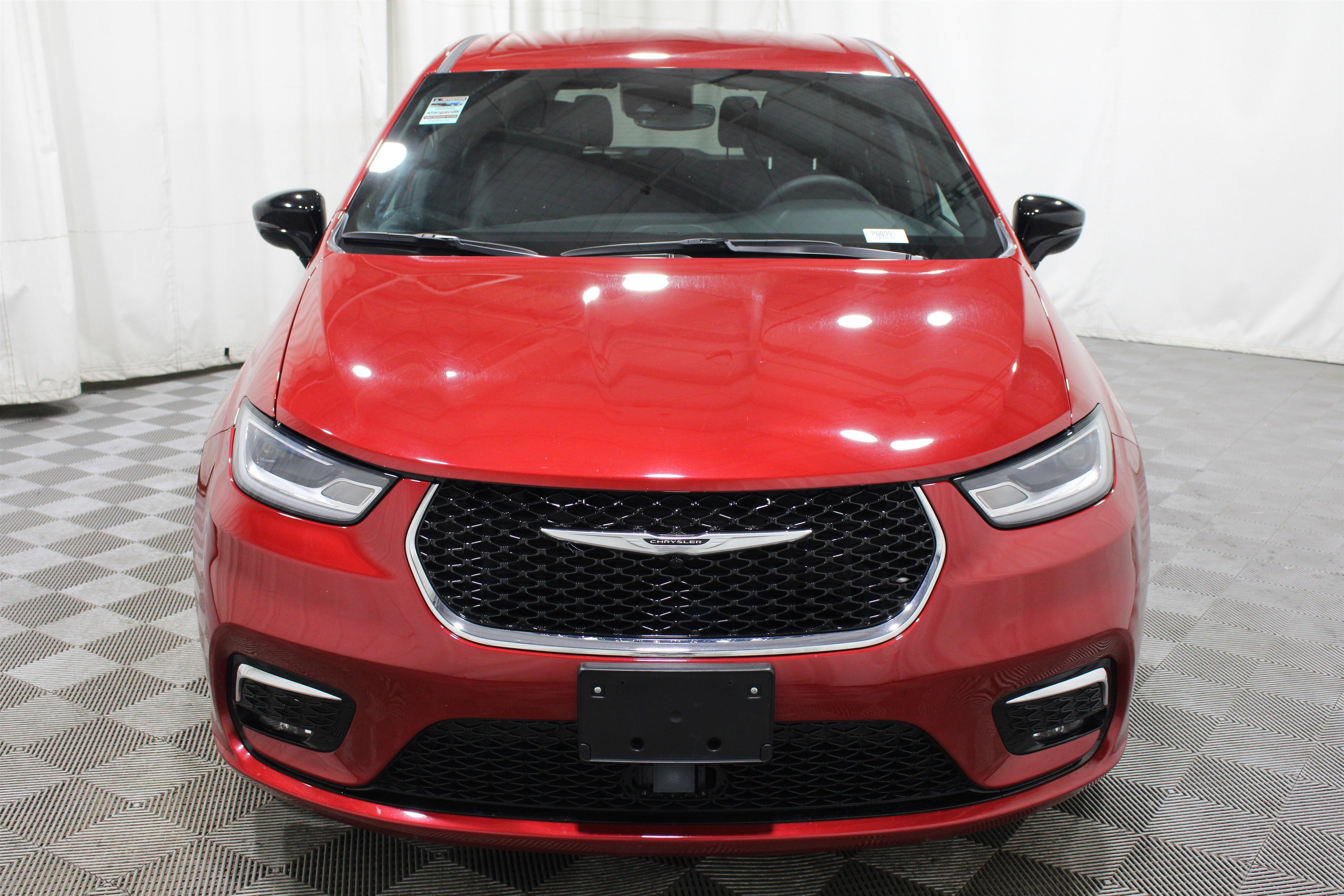 Used 2025 Red Hot Pearlcoat Chrysler Select image 35