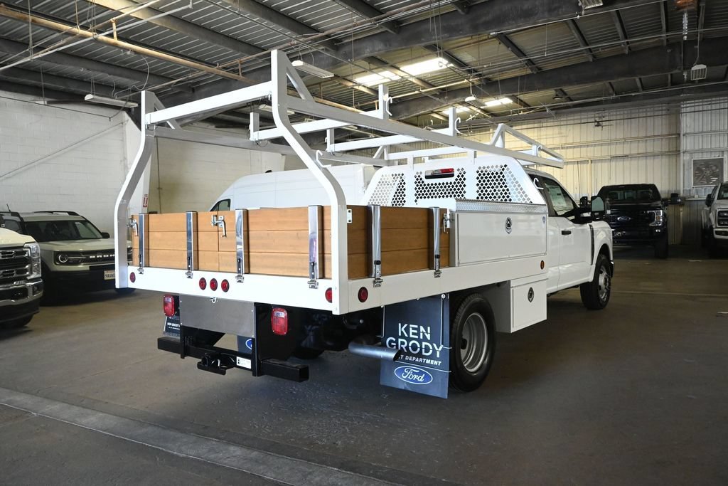 New 2026 Oxford White Ford XL image 9