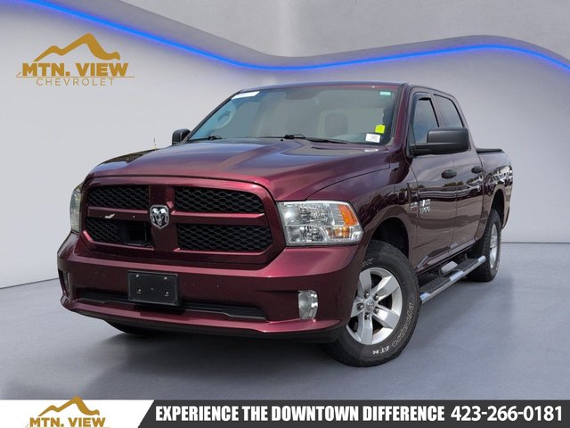 Pre-Owned 2018 Ram 1500 Express 4WD 4D Crew Cab