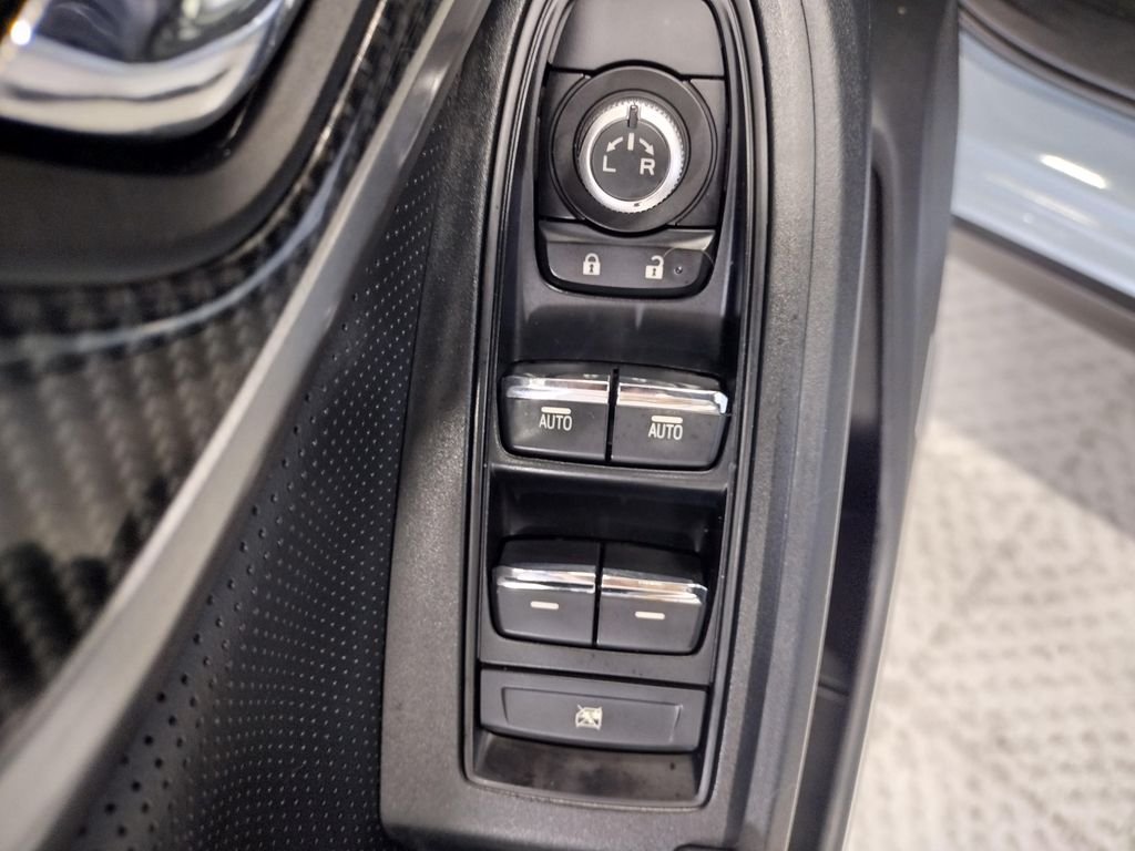 Used 2019 Khaki Subaru 2.0i Limited image 18