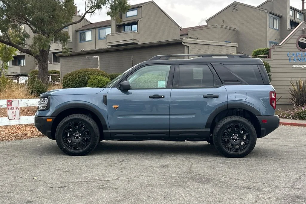 New 2026 Azure Gray Metallic Ford Badlands® image 7