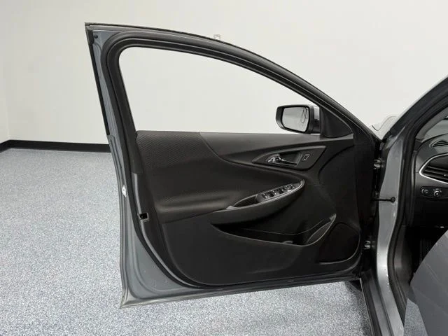 Used 2025 Gray Chevrolet LT image 11