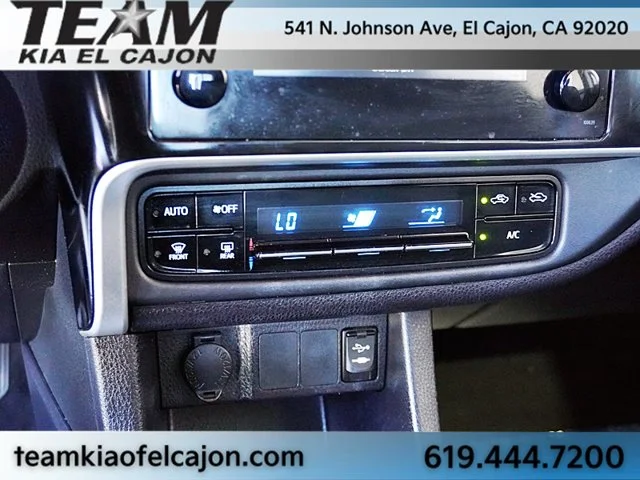 Used 2019 White Toyota LE image 27