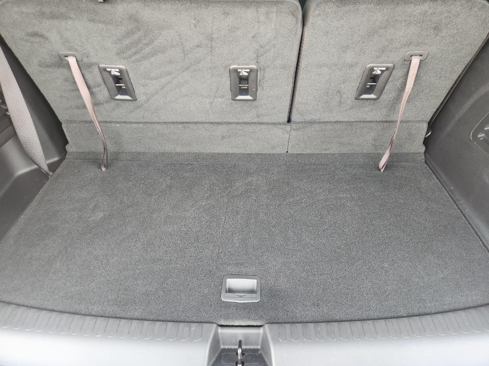 2025 Chevrolet Traverse LT - Photo 35