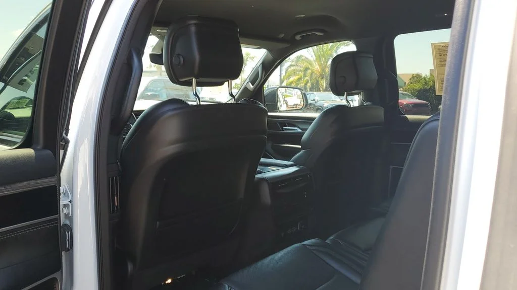 Used 2024 White Jeep Series II image 17