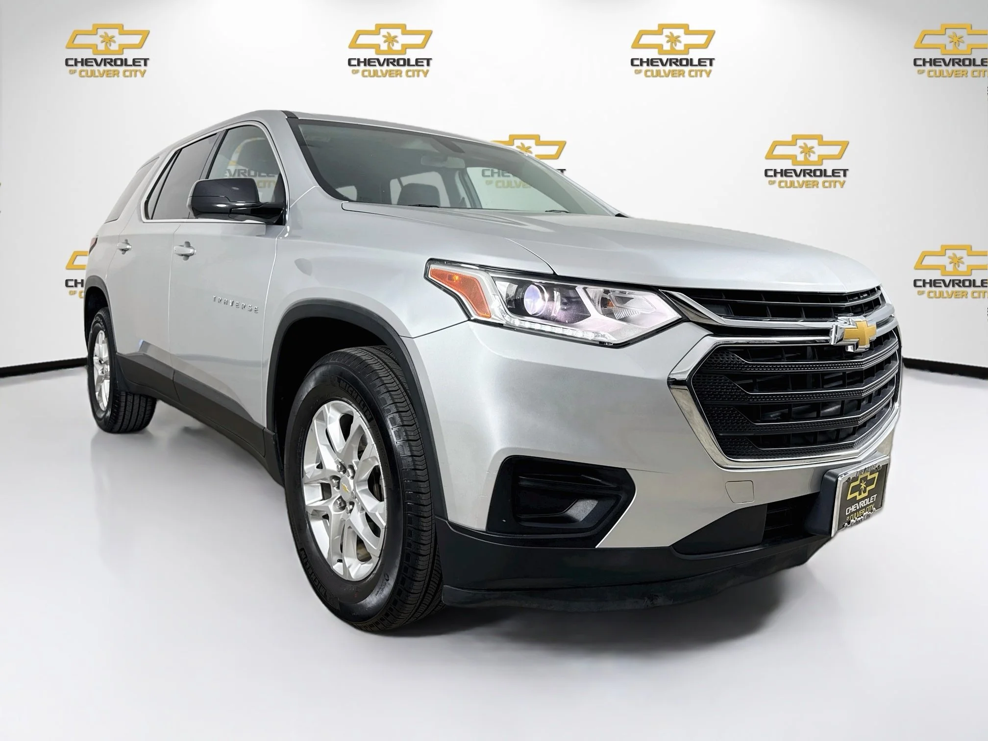 Used 2019 SILVER ICE METALLIC Chevrolet LS image 1