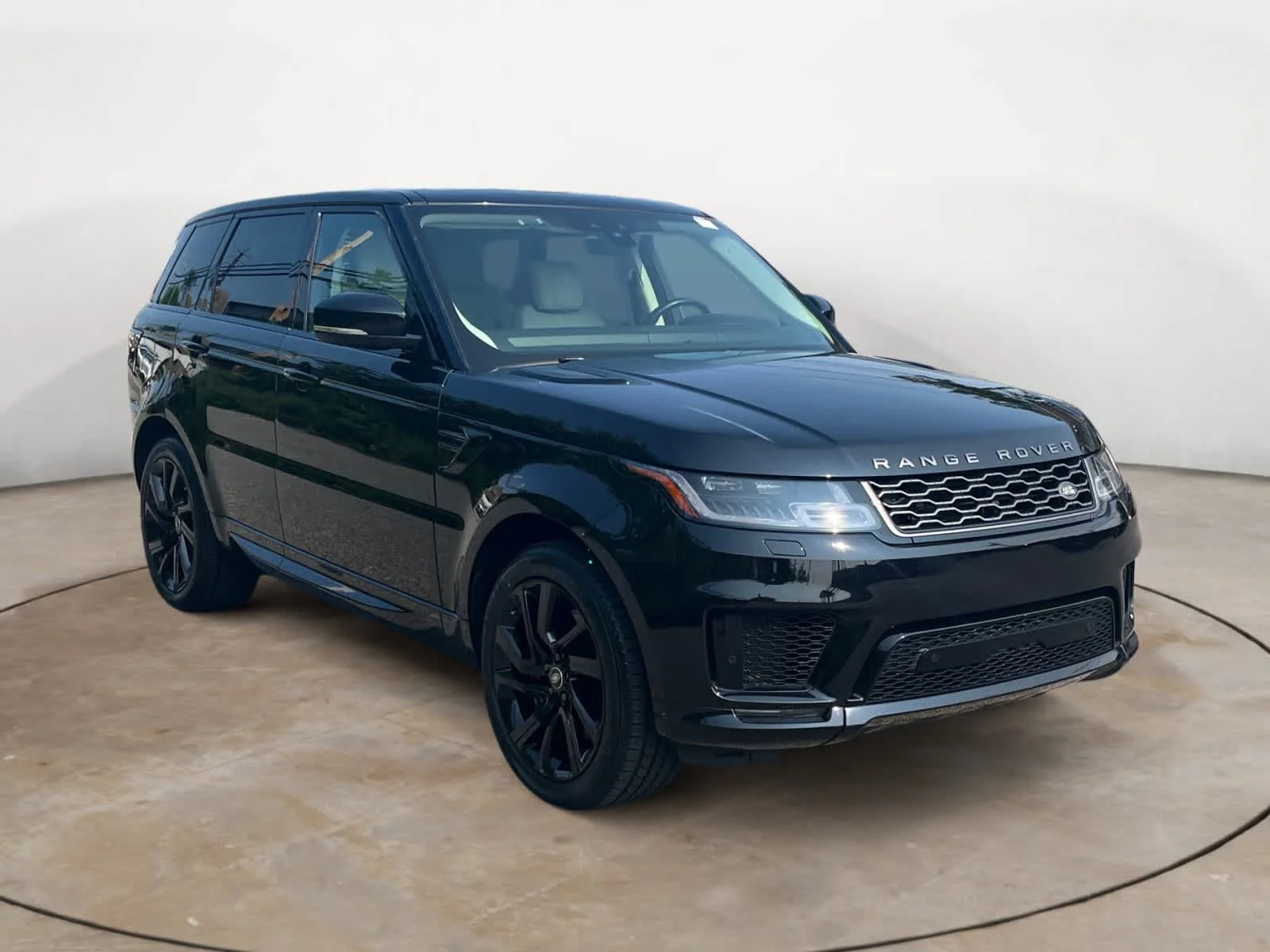 Certified Used 2022 Santorini Black Metallic Land Rover HSE Dynamic image 7