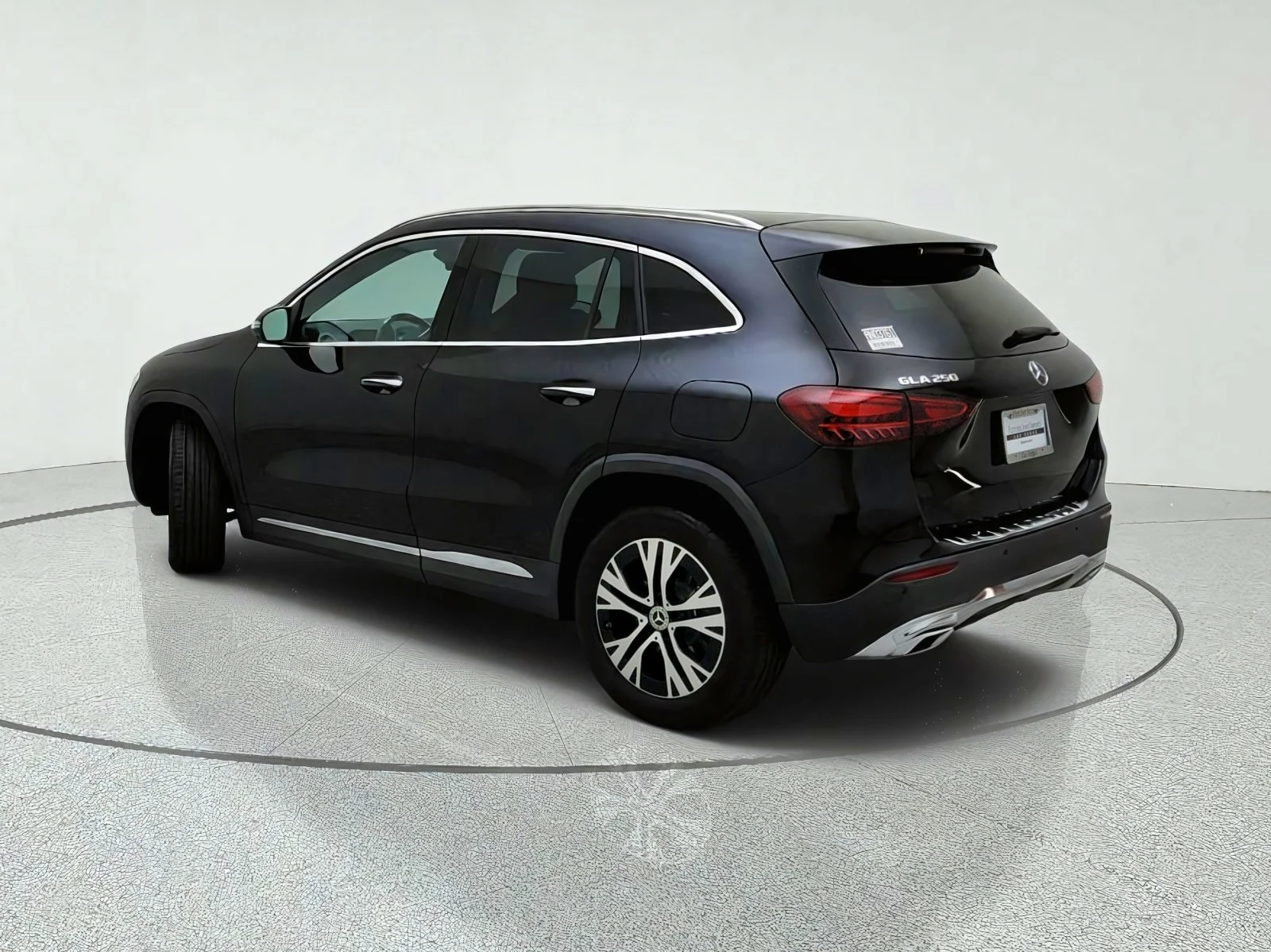 Used 2025 Night Black Mercedes-Benz GLA 250 image 12