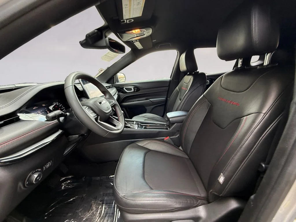 2025 Jeep Compass Trailhawk - Photo 10