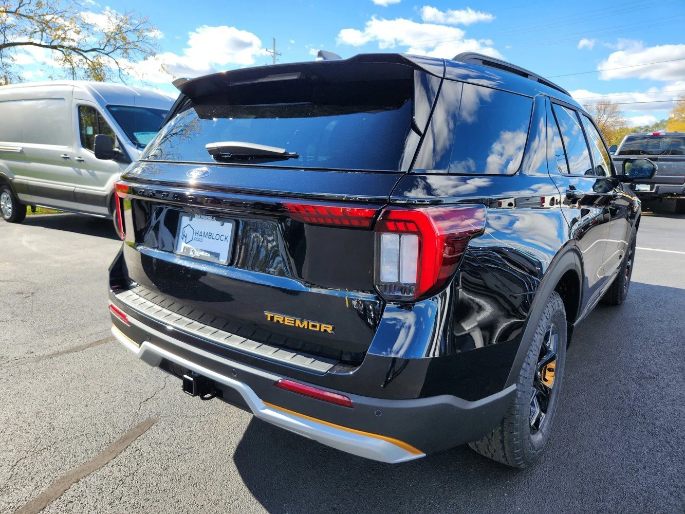 New 2026 Agate Black Metallic Ford Tremor image 4