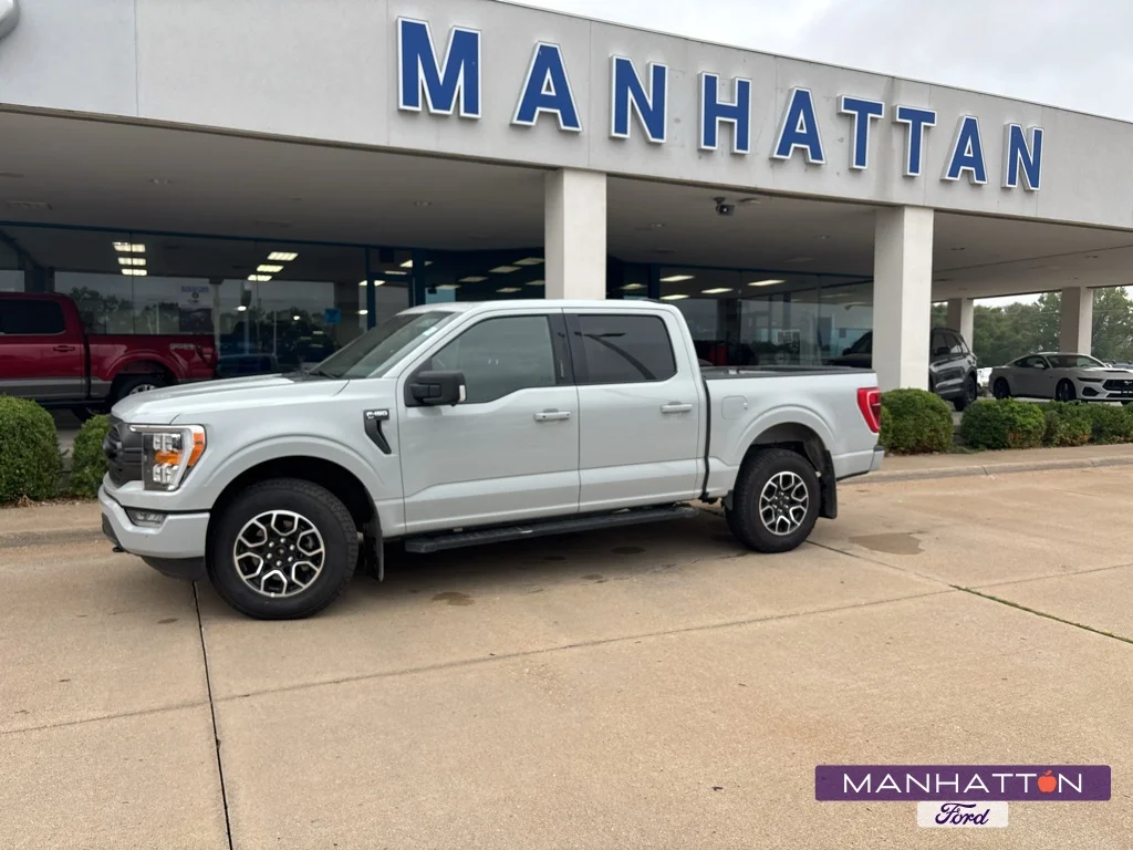 Used 2023 Avalanche Ford XLT image 1
