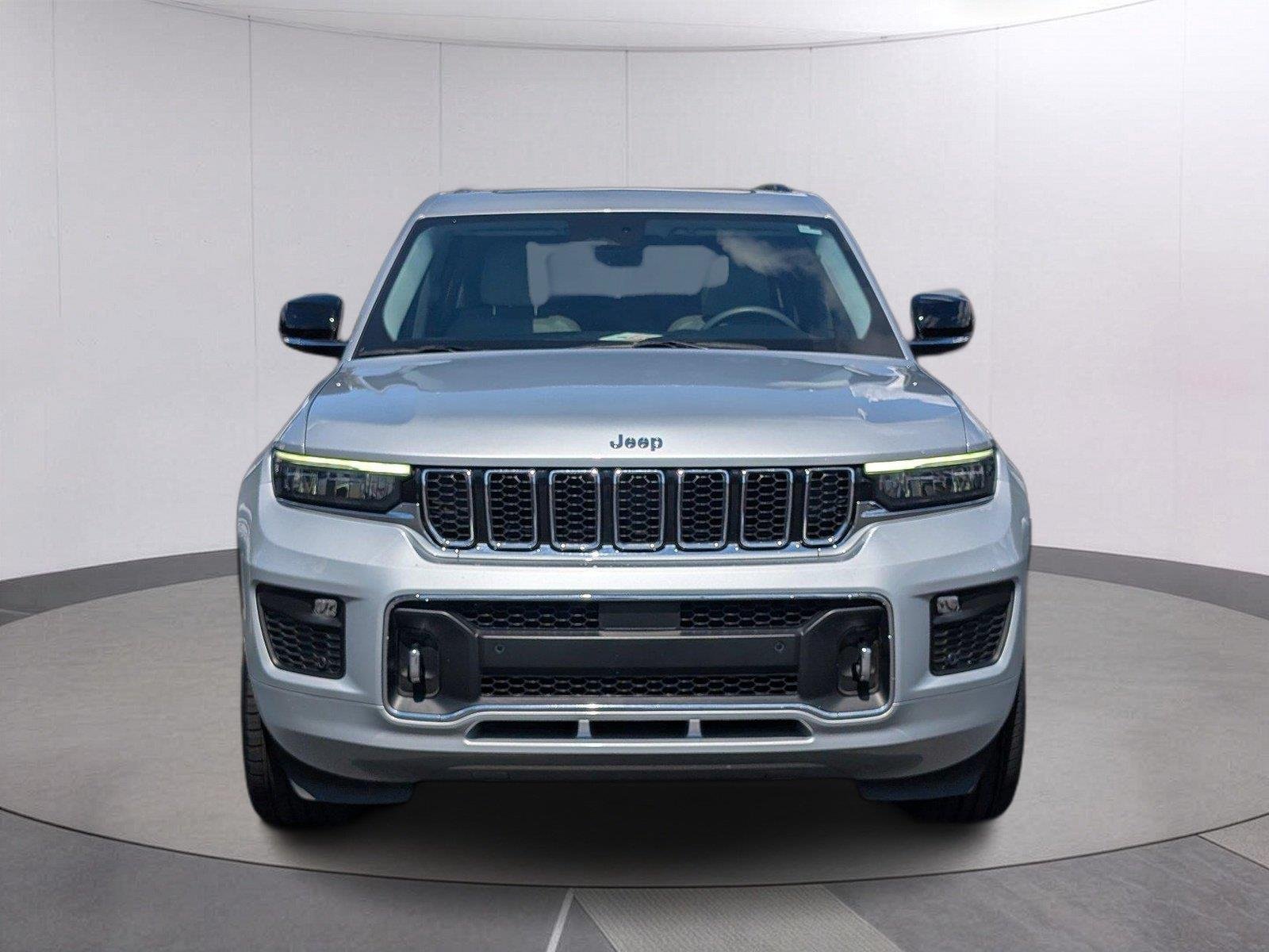 Used 2023 Silver Zynith Jeep Overland image 10