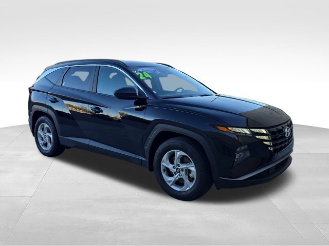 Used 2024 Black Hyundai SEL image 7