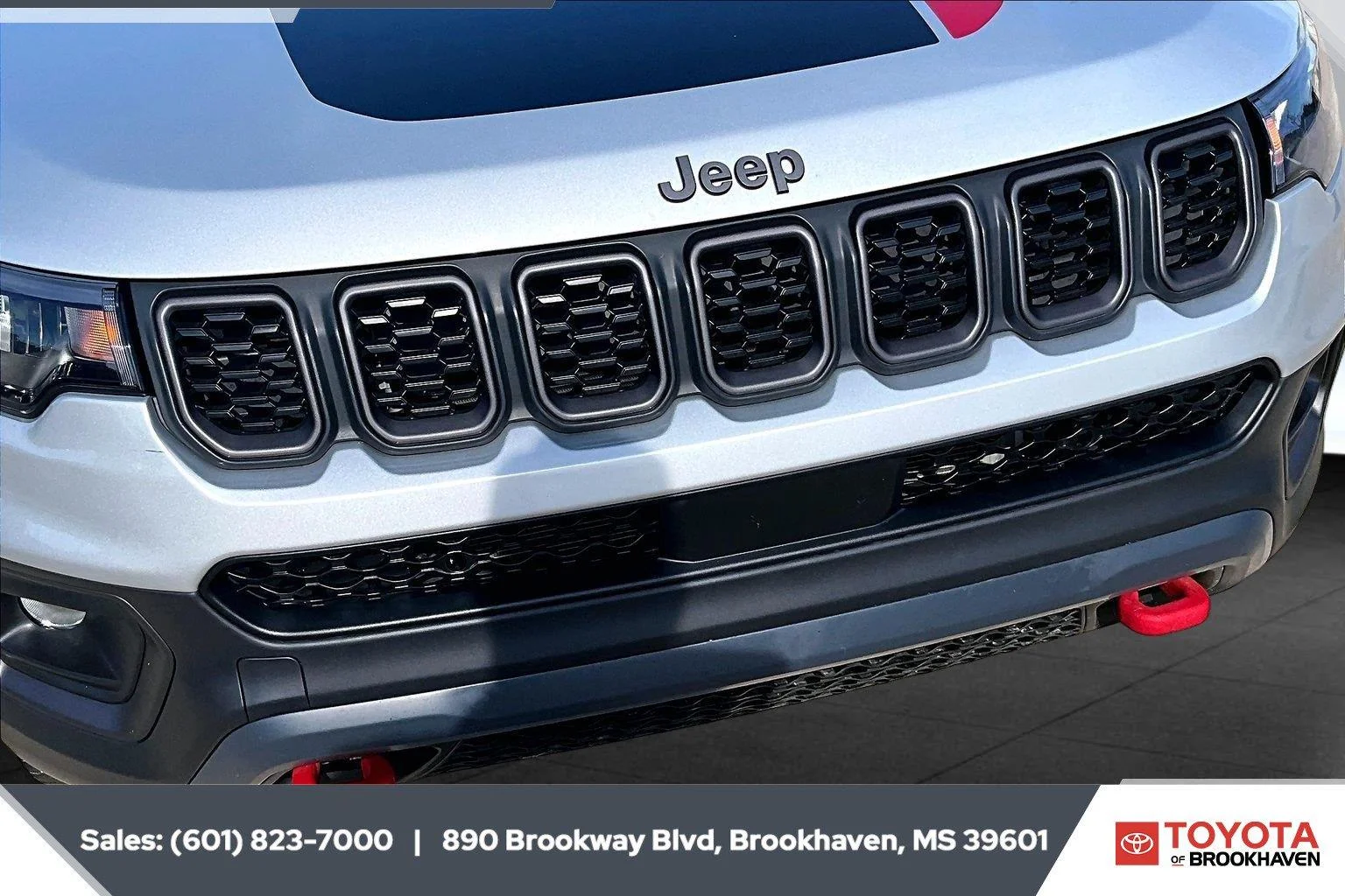 Used 2026 Silver Zynith Metallic Clearcoat Jeep Trailhawk image 22