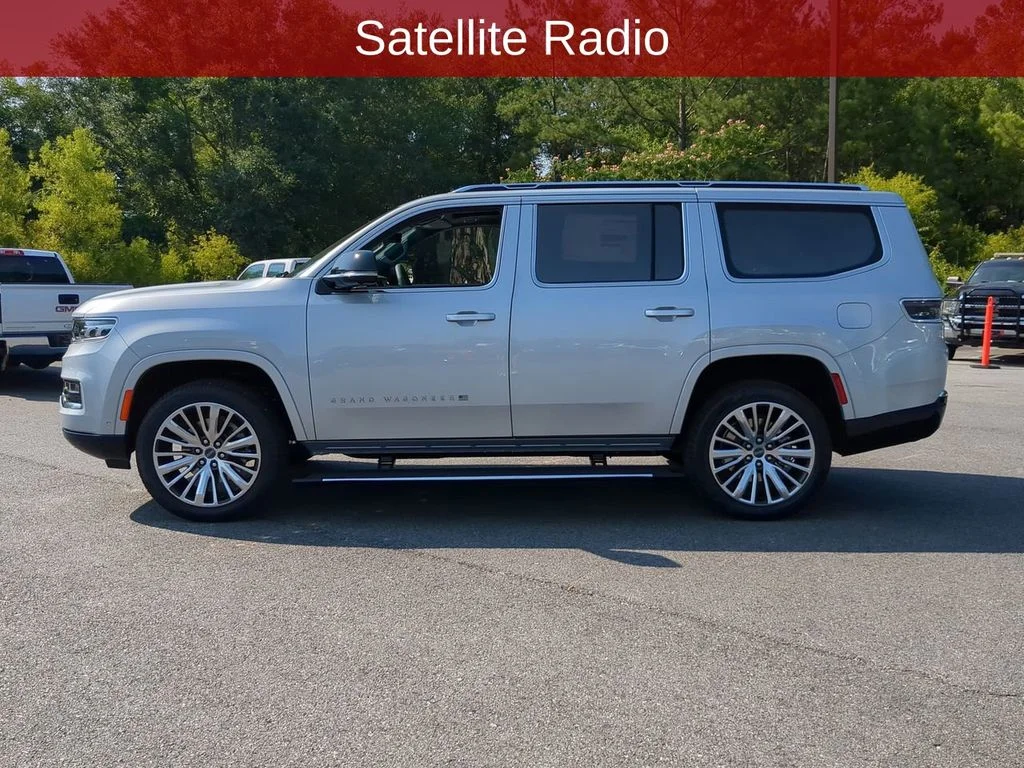New 2023 Silver Jeep Series III image 9