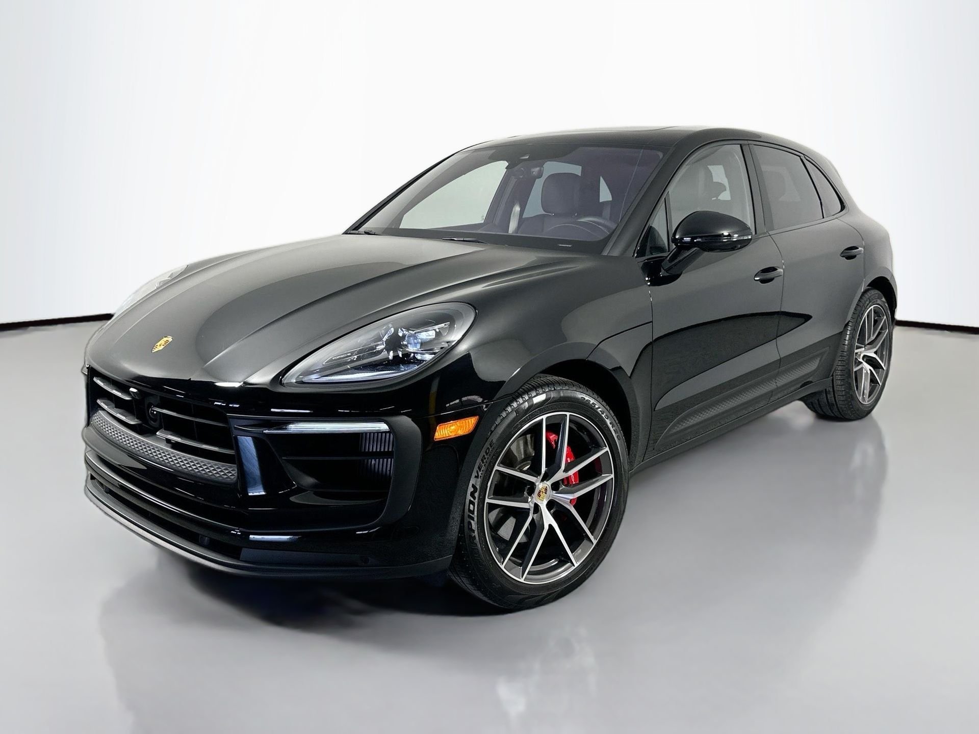 2025 Porsche Macan S