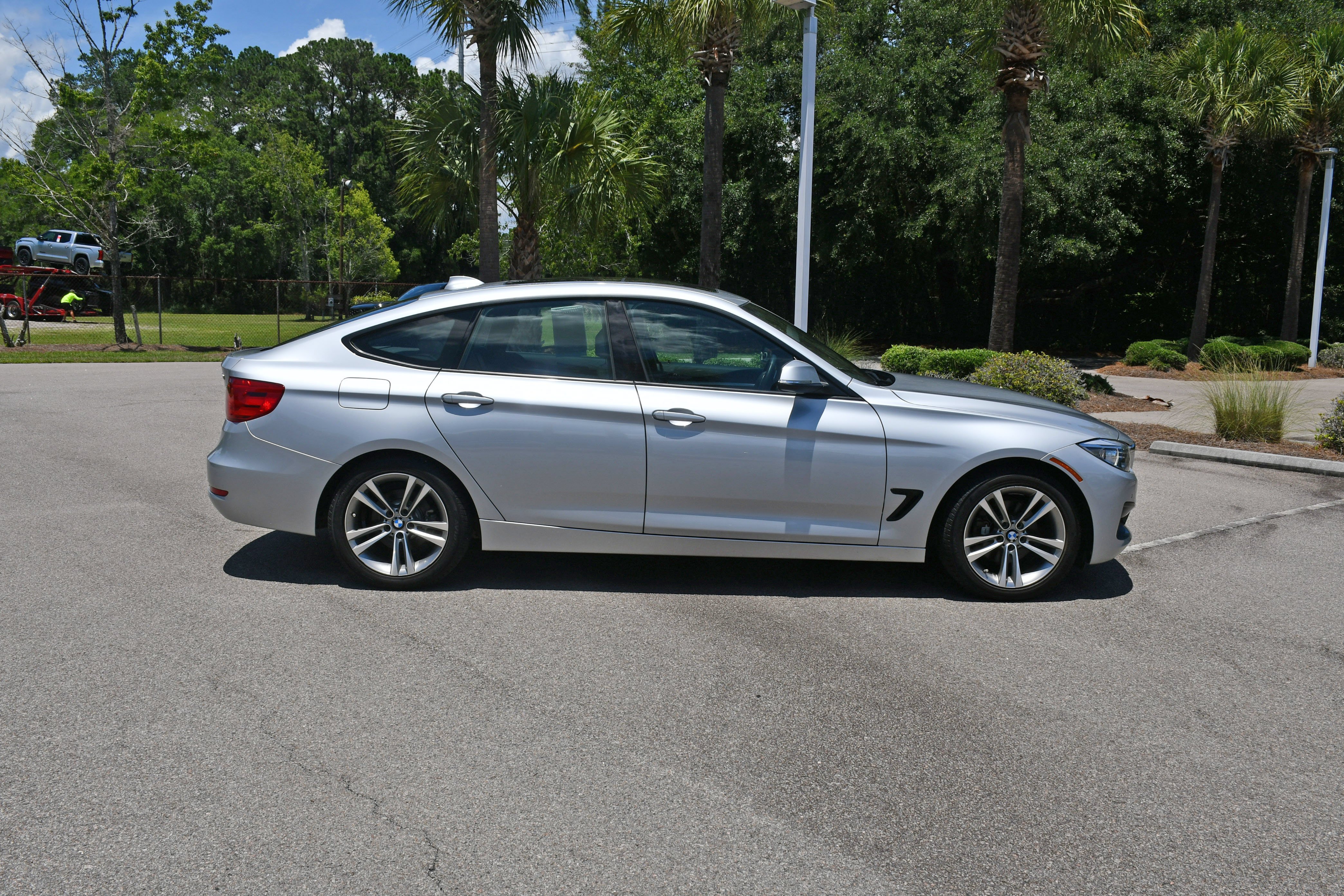 Used 2016 Silver BMW 328i xDrive Gran Turismo image 2